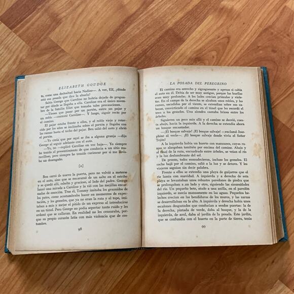 1949 La posada del Peregrino‎  Book - Picture 2 of 4